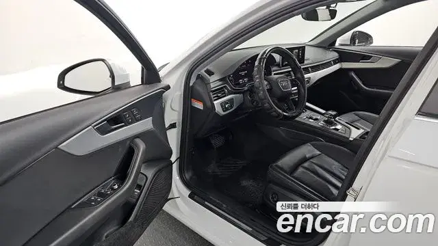 Audi A4 2019 — ფოტო 7/33