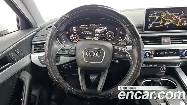 Audi A4 2019 — ფოტო 30/33