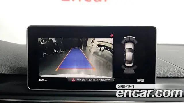 Audi A4 2019 — ფოტო 18/33