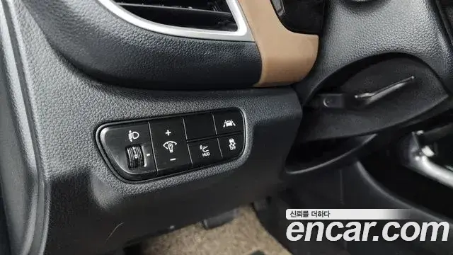Kia Seltos 2020 — ფოტო 13/20