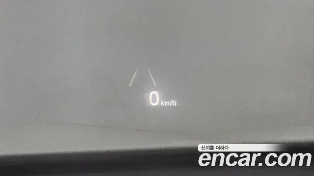Kia Seltos 2020 — ფოტო 16/20