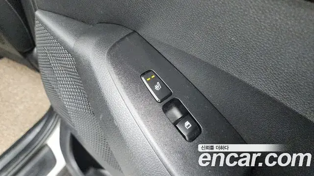 Kia Seltos 2020 — ფოტო 6/20