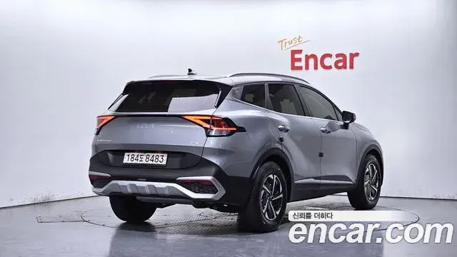 Kia Sportage 2022 — Фото 2/20