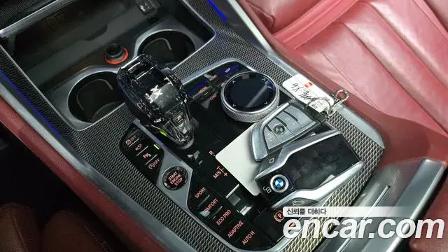 BMW X6 2021 — Şəkil 21/29