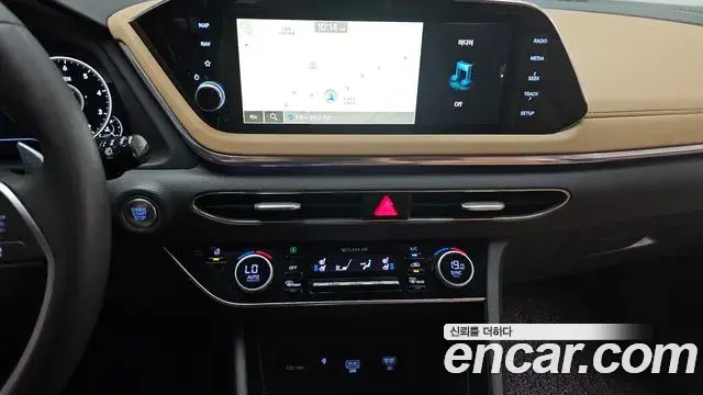 Hyundai Sonata Hybrid 2019 — ფოტო 15/34