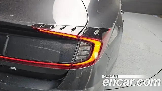 Hyundai Sonata Hybrid 2019 — ფოტო 9/34