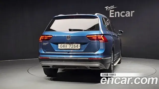 Volkswagen Tiguan Allspace 2018 — Photo 6/20