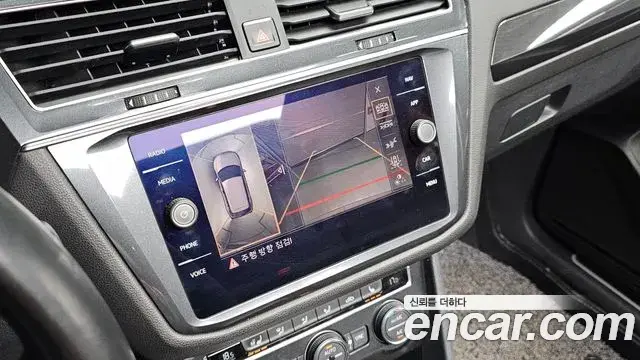 Volkswagen Tiguan Allspace 2018 — Photo 11/20