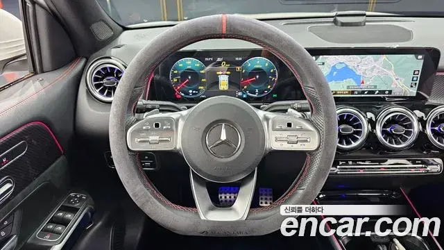 Mercedes-Benz GLB-Class 2021 — Фото 13/20