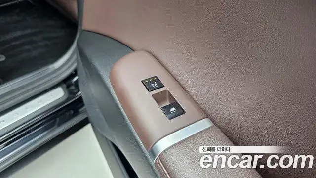 Hyundai Grandeur Hybrid 2023 — Şəkil 19/20