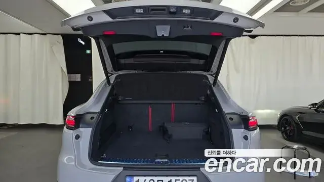 Porsche Cayenne 2022 — Şəkil 31/31