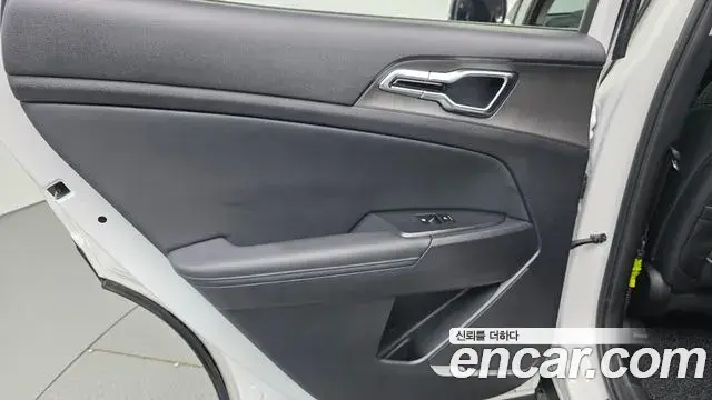 Kia Sportage 2025 — Şəkil 12/36