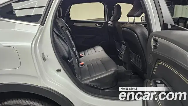 Renault Samsung Arkana 2025 — Şəkil 23/32
