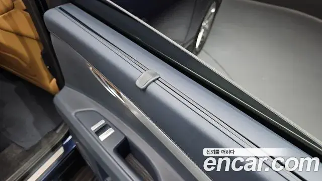 Genesis GV80 2021 — Şəkil 9/37