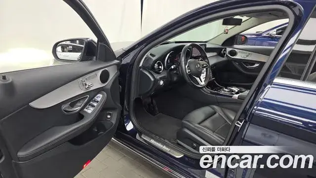 Mercedes-Benz C-Class 2020 — Фото 10/20