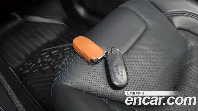 Jeep Cherokee 2019 — ფოტო 29/36
