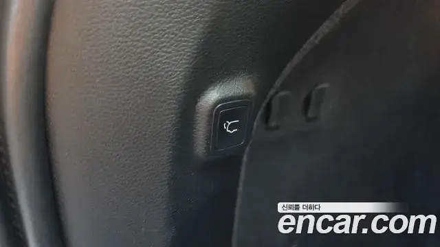 Jeep Cherokee 2019 — ფოტო 11/36