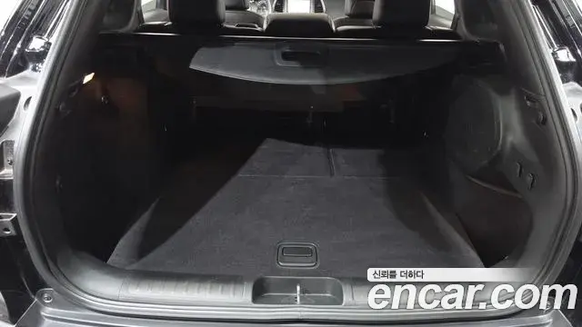 Jeep Cherokee 2019 — ფოტო 10/36