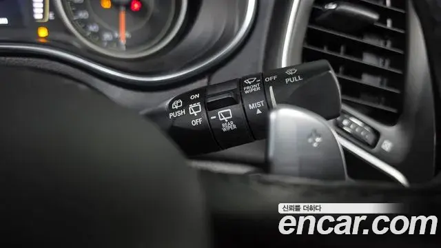 Jeep Cherokee 2019 — ფოტო 6/36