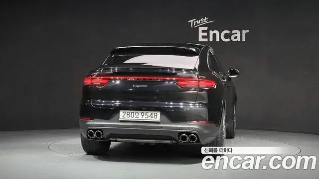 Porsche Cayenne 2020 — Photo 4/20