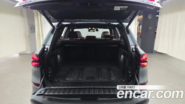 BMW X5 2025 — Şəkil 26/32