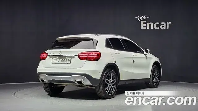 Mercedes-Benz GLA-Class 2019 — Фото 1/20