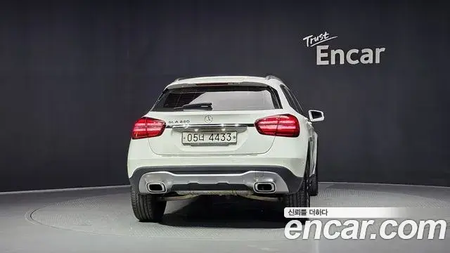 Mercedes-Benz GLA-Class 2019 — Фото 3/20