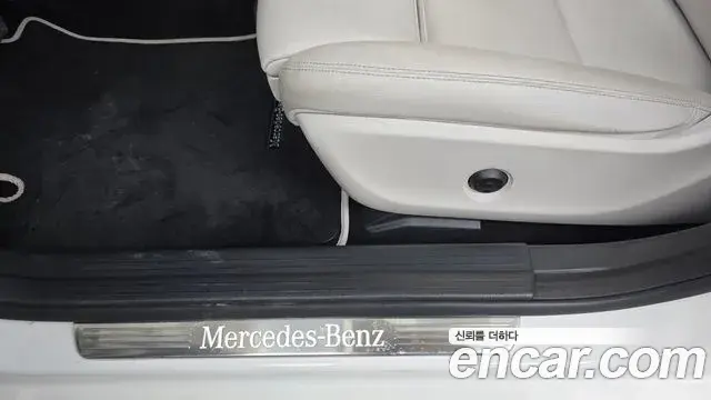 Mercedes-Benz GLA-Class 2019 — Photo 8/34