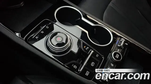 Kia K5 2023 — Şəkil 13/20
