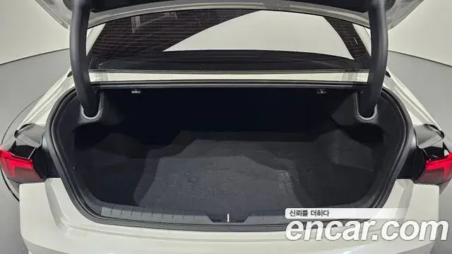 Kia K5 2023 — Şəkil 14/20
