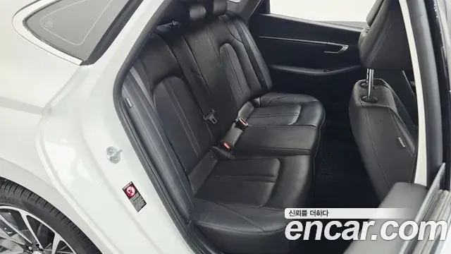 Hyundai Sonata Hybrid 2021 — ფოტო 6/30