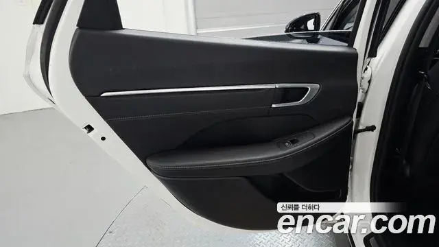 Hyundai Sonata Hybrid 2021 — ფოტო 1/30