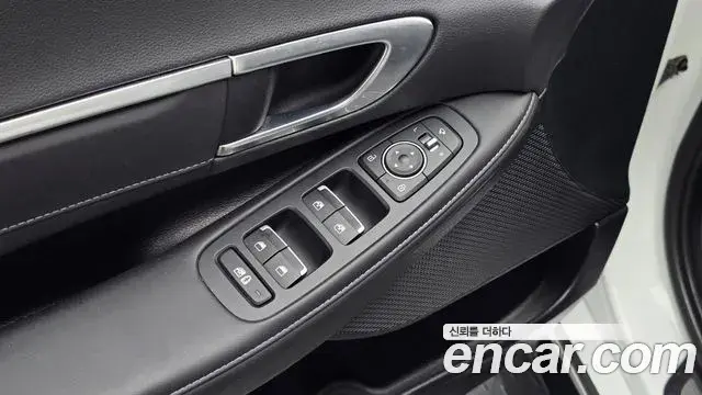 Hyundai Sonata Hybrid 2021 — ფოტო 14/30