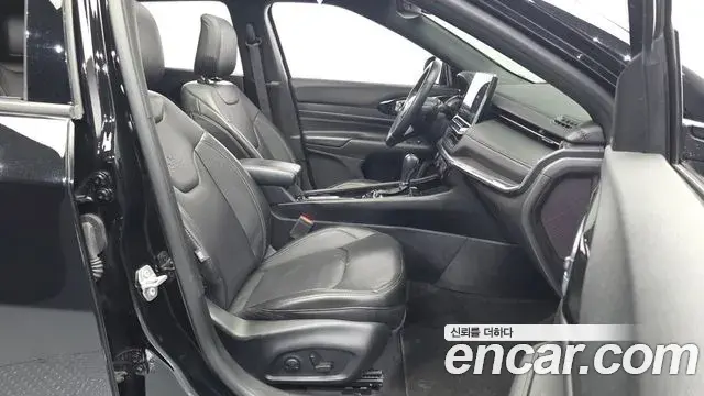 Jeep Compass 2022 — Photo 8/33