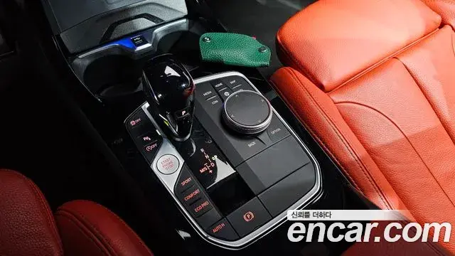 BMW 1 Series 2021 — Photo 10/32