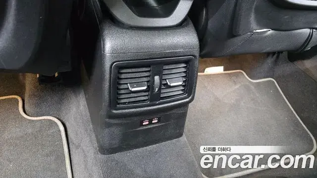 BMW X1 2022 — ფოტო 17/20