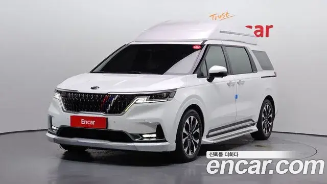 Kia Carnival 2021 — Фото 1/20