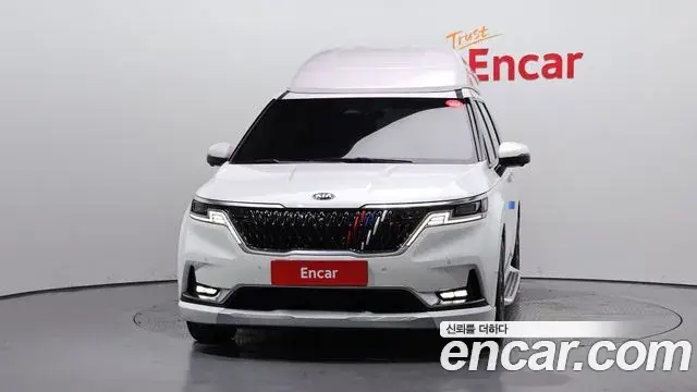Kia Carnival 2021 — Фото 3/20