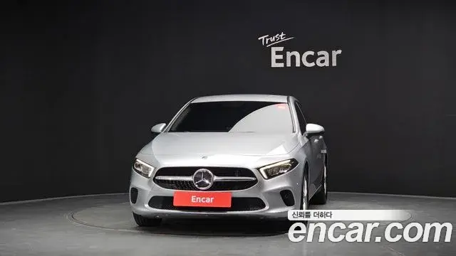 Mercedes-Benz A-Class 2019 — Фото 2/20