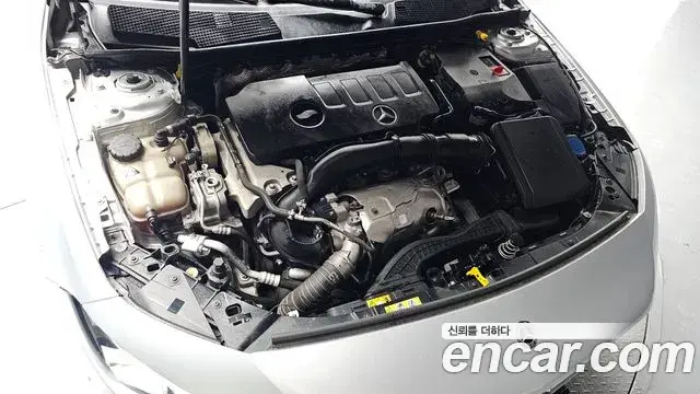 Mercedes-Benz A-Class 2019 — Фото 5/20