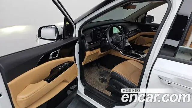 Kia Carnival 2022 — ფოტო 15/36