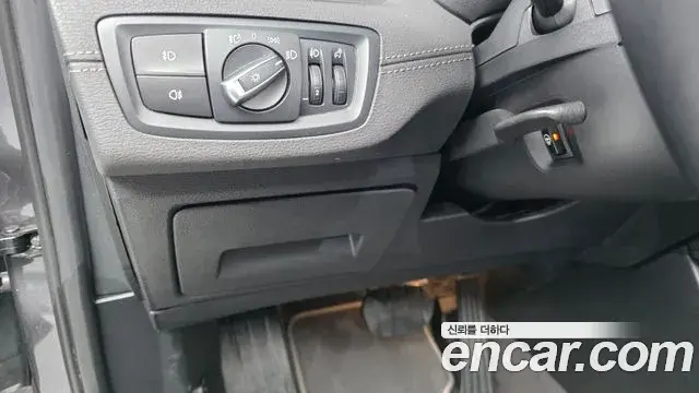 BMW X1 2022 — ფოტო 17/20