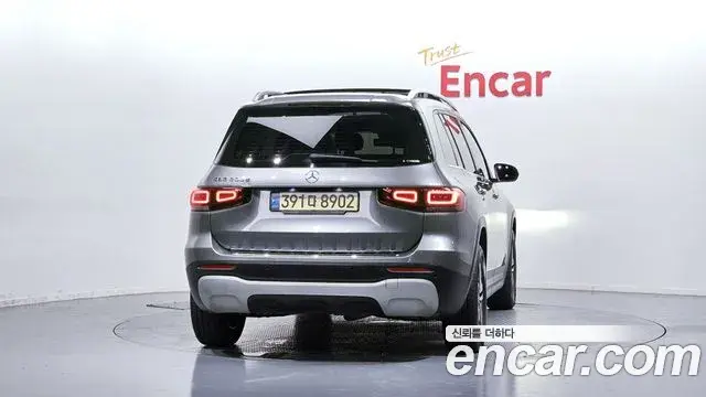 Mercedes-Benz GLB-Class 2021 — ფოტო 31/31