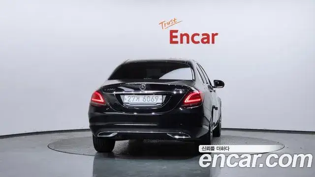 Mercedes-Benz C-Class 2019 — Фото 4/20
