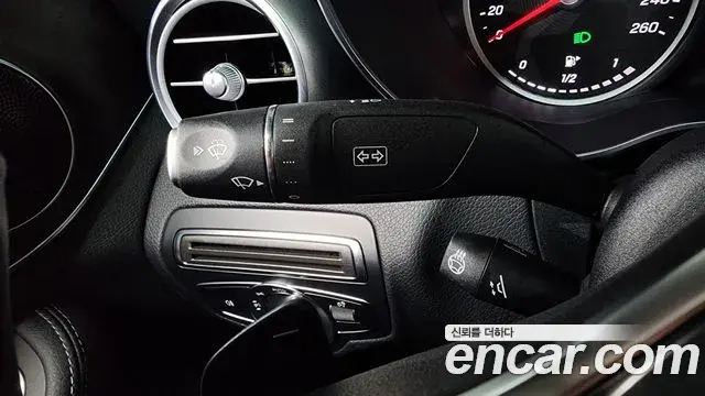 Mercedes-Benz C-Class 2019 — Şəkil 22/34