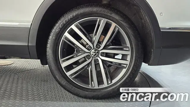 Volkswagen Tiguan Allspace 2023 — Şəkil 5/32