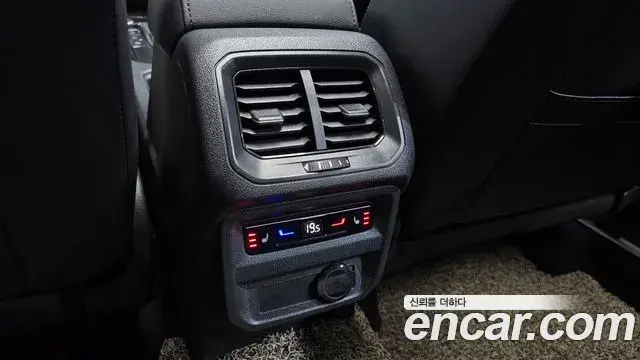 Volkswagen Tiguan Allspace 2023 — Şəkil 32/32