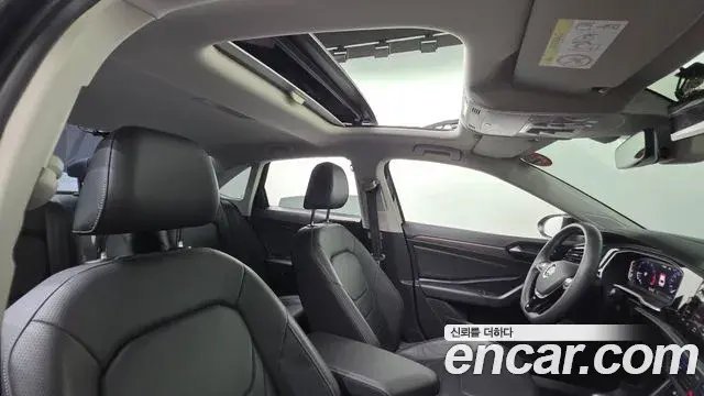Volkswagen Jetta 2021 — Şəkil 25/32