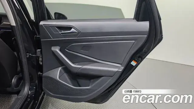 Volkswagen Jetta 2021 — Şəkil 20/32