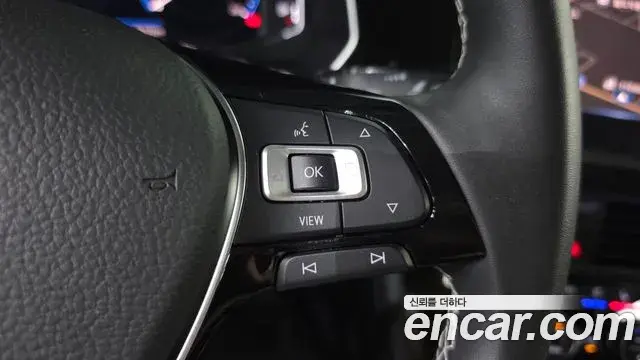 Volkswagen Jetta 2021 — Şəkil 15/32